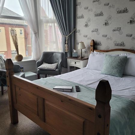 J'S Mayfair Guest House Μπλάκπουλ Εξωτερικό φωτογραφία