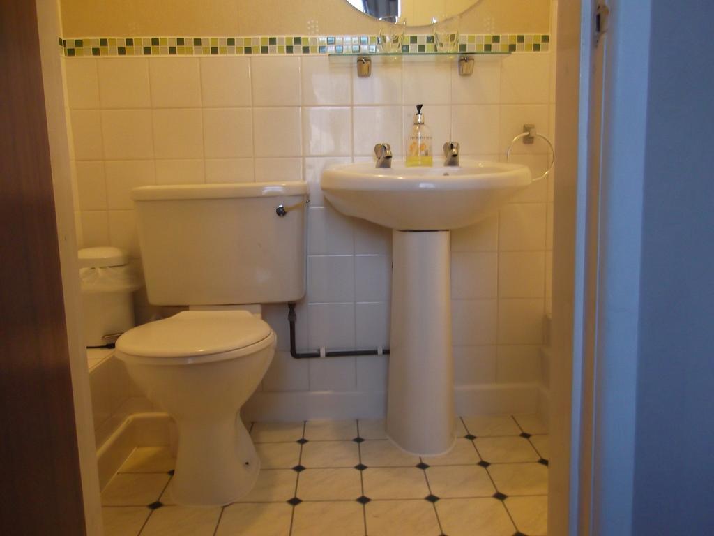 J'S Mayfair Guest House Μπλάκπουλ Δωμάτιο φωτογραφία