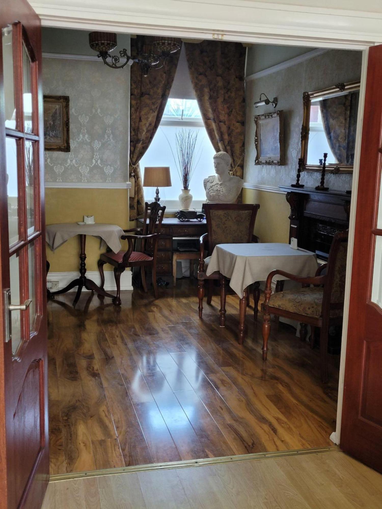 J'S Mayfair Guest House Μπλάκπουλ Εξωτερικό φωτογραφία
