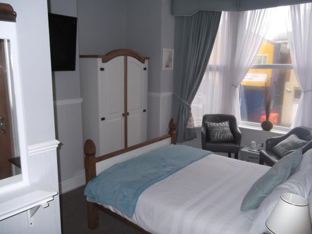 J'S Mayfair Guest House Μπλάκπουλ Εξωτερικό φωτογραφία